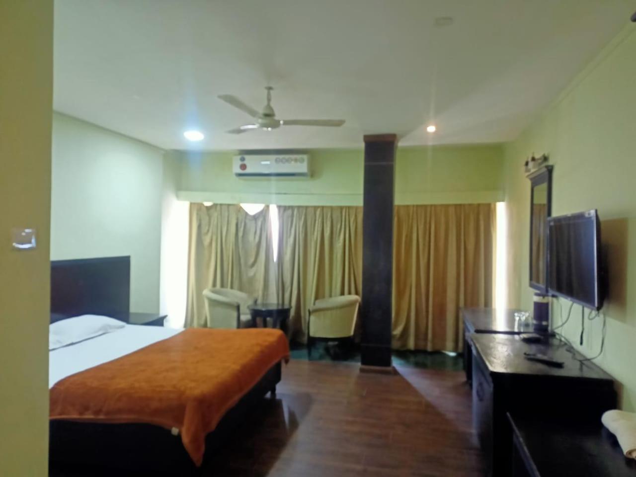 Hotel Skylark Nagpur Exterior foto